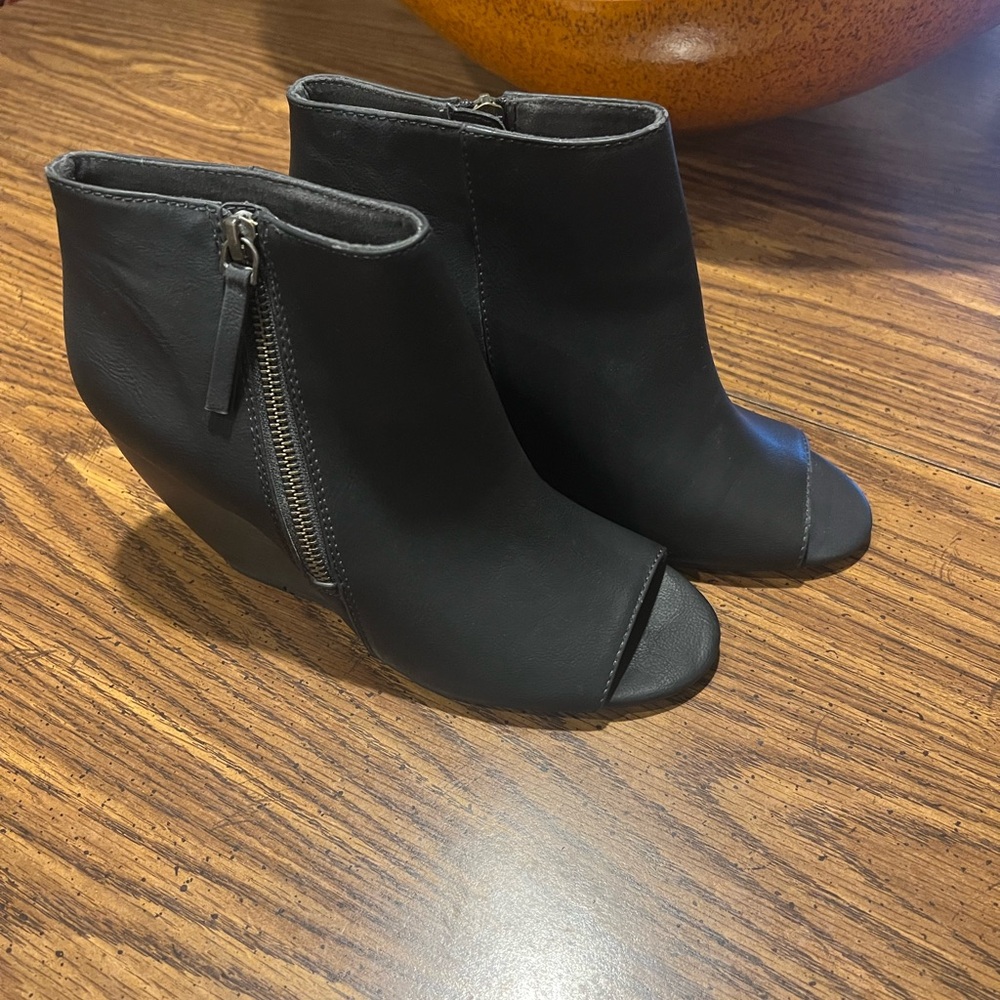 Black Leather Ankle Boots with Zipper